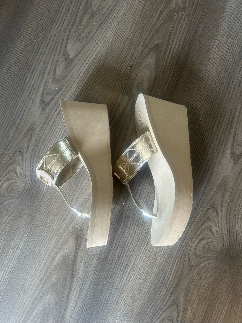 GUESS Metallic Gold Thong Sandals with Logo Accent - Picture 3 of 5